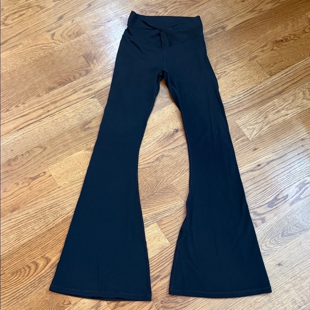 OFFLINE Aerie Real Me Xtra Flare Leggings Black Small Yoga Pants